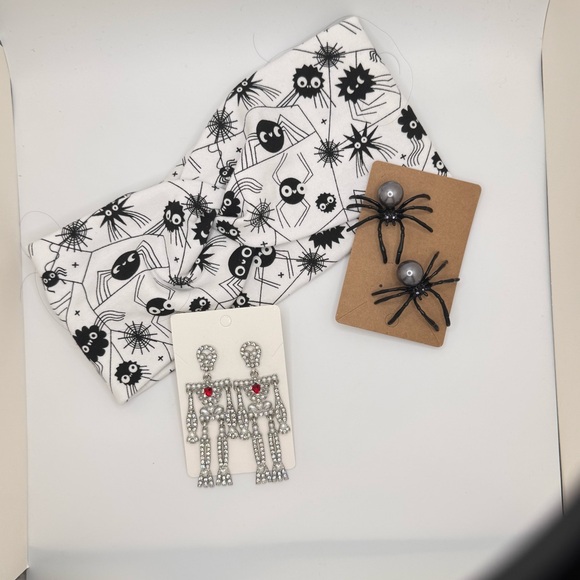 Halloween set - Spider and Skeleton Earrings and “So Softy” Headband - Picture 4 of 4